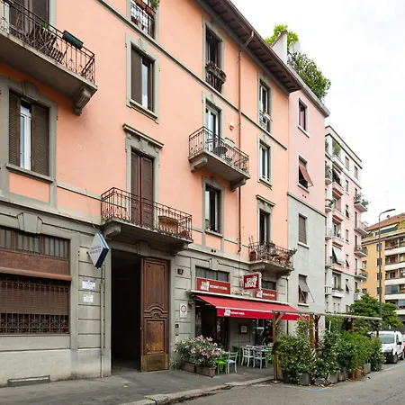 Apartment Guesthost - Tiny Near Station