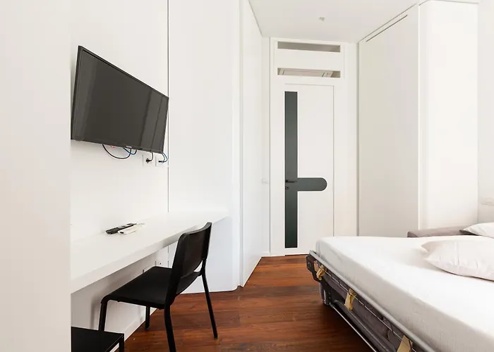 Apartment Guesthost - Tiny Near Station